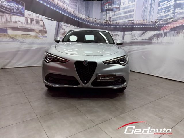 ALFA ROMEO Stelvio Argento metallizzato