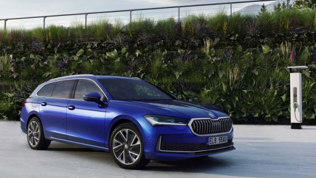 SKODA SUPERB 1.5 TSI PHEV DSG WAGON SPORTLINE - foto 4