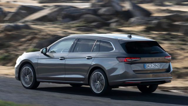 SKODA SUPERB 1.5 TSI PHEV DSG WAGON SELECTION - foto 2