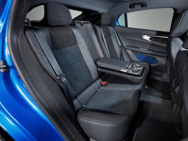 RENAULT RAFALE HYPER HYBRID E-TECH PHEV 4X4 300 - foto 8