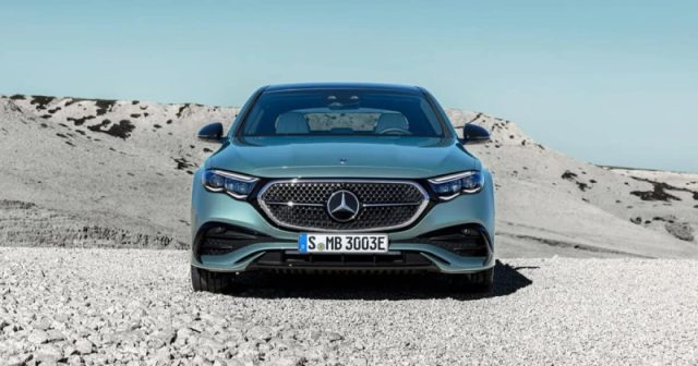 MERCEDES-BENZ E 300 E HYBRID EQ 4MATIC AMG LINE PREM - foto 3