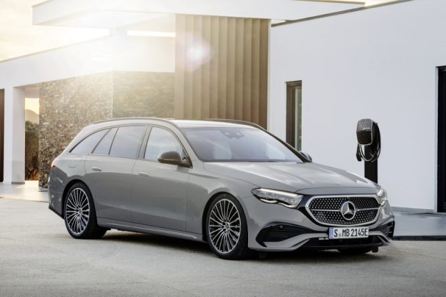 MERCEDES-BENZ E 300 DE HYBRID EQ 4MATIC S.W. AMG LIN - foto 5