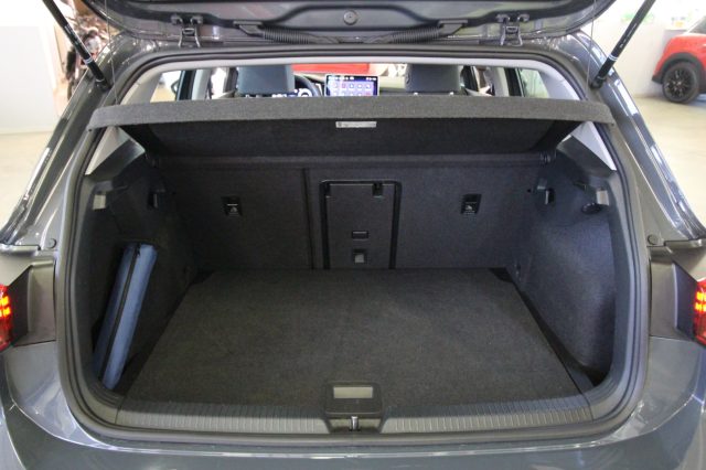 VOLKSWAGEN GOLF 8.5 2.0 TDI 150 CV DSG STYLE - P - foto 24