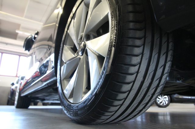 VOLKSWAGEN GOLF 8.5 2.0 TDI 150 CV DSG STYLE - P - foto 23