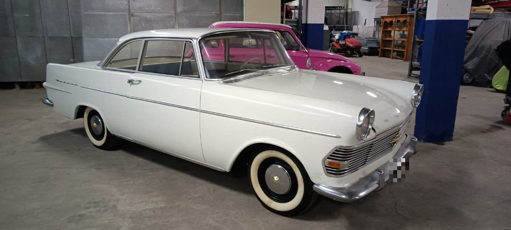 Immagine di OPEL Rekord OLYMPIA COUPE 1700 del 01/1962 km 70531