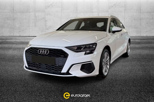 AUDI A3 Elettrica/Benzina 2023 usata