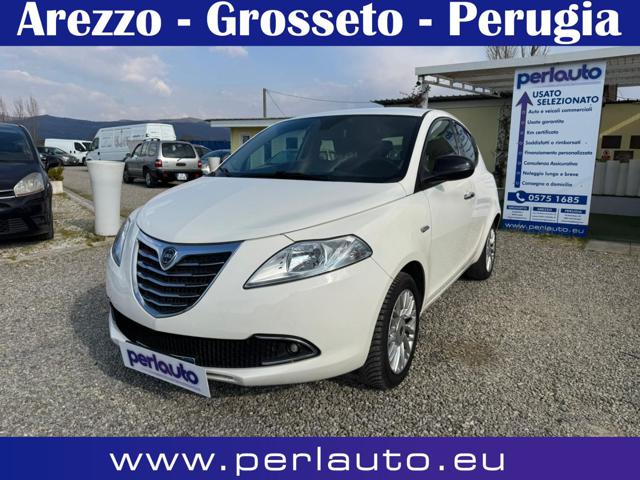 LANCIA Ypsilon Bianco pastello