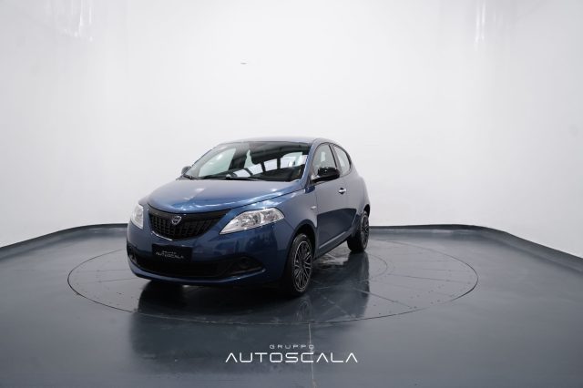 lancia ypsilon 1.0 firefly 5 porte ss hybrid silver plus usata