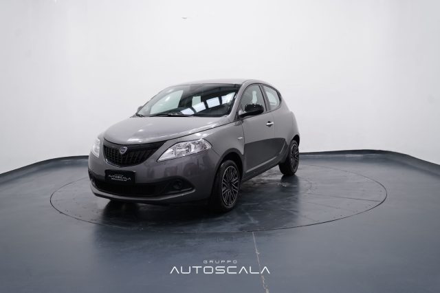 lancia ypsilon 1.0 firefly 5 porte ss hybrid silver plus usata