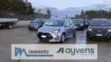 TOYOTA Yaris HYBRID BUSINESS 1.5cc 92