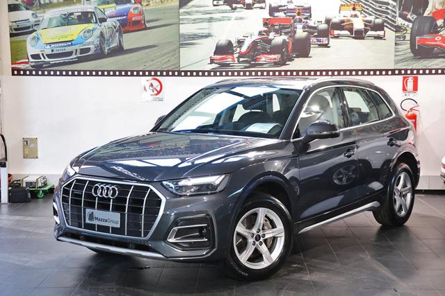 AUDI Q5 Grigio Manhattan metallizzato