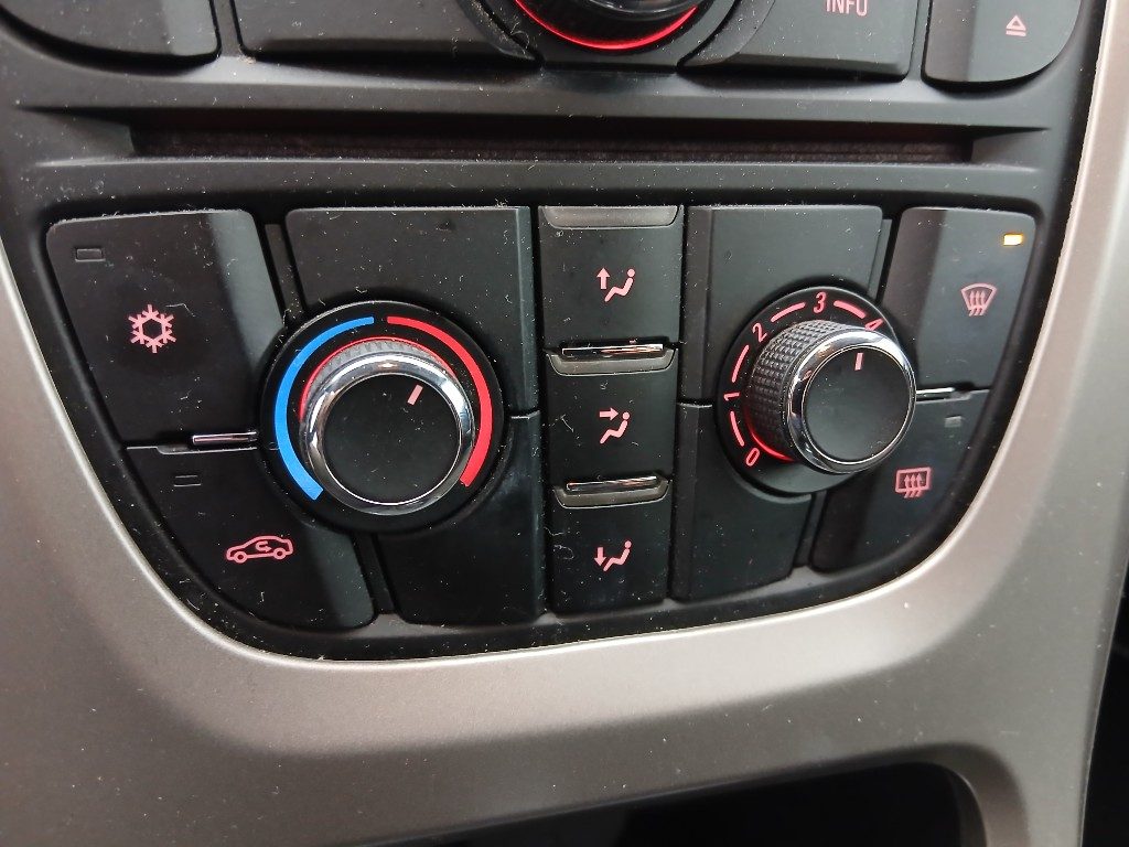 Immagine di OPEL Astra 1.7 CDTI 110CV Sports Tourer del 04/2012 km 264126