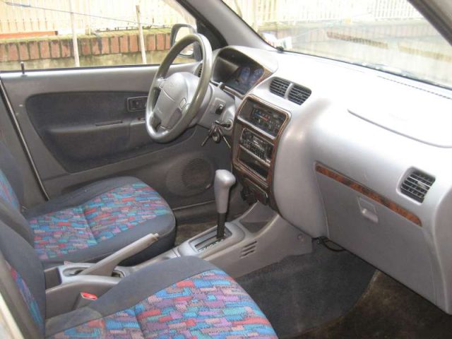 DAIHATSU TERIOS 1.3 I 16V KAT 4WD DX - foto 3