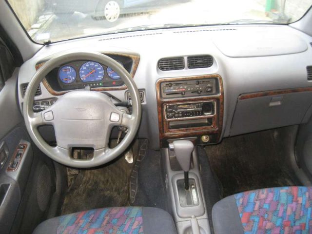 DAIHATSU TERIOS 1.3 I 16V KAT 4WD DX - foto 5