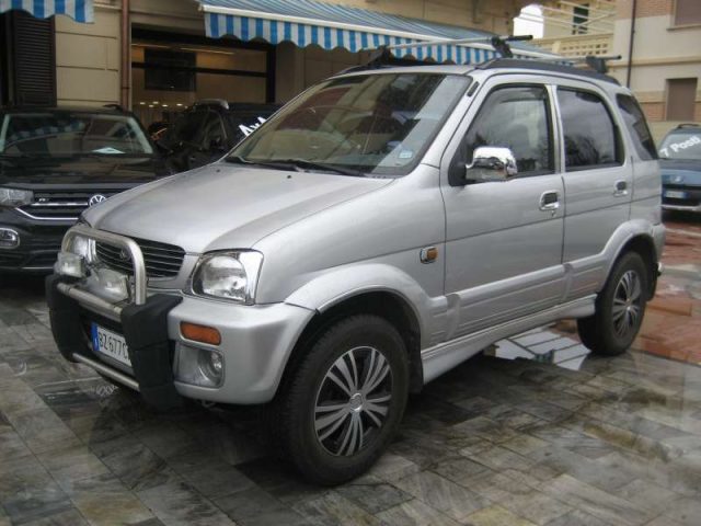 DAIHATSU TERIOS 1.3 I 16V KAT 4WD DX - foto 13