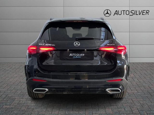 MERCEDES-BENZ GLC 300 DE HYBRID EQ 4MATIC AMG LINE ADV - foto 4