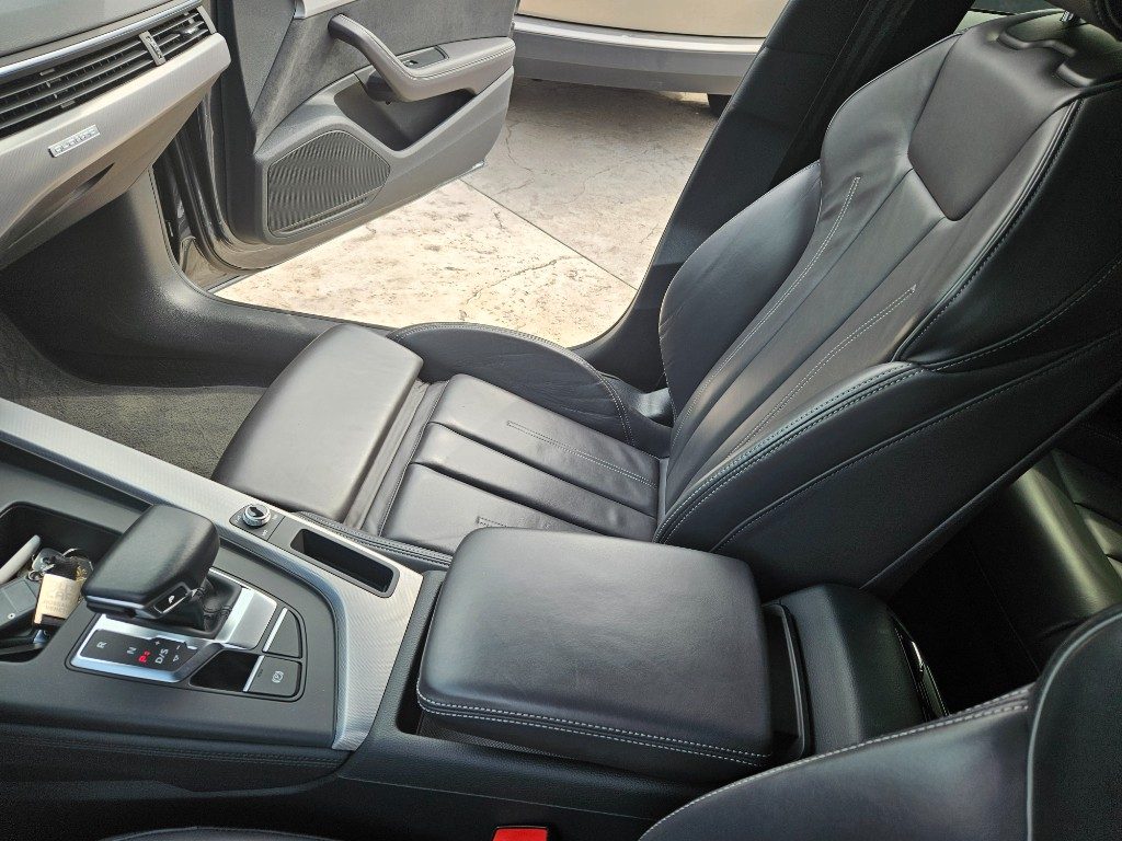 AUDI A4 Avant 40 TDI quattro S tronic S line edition - 15