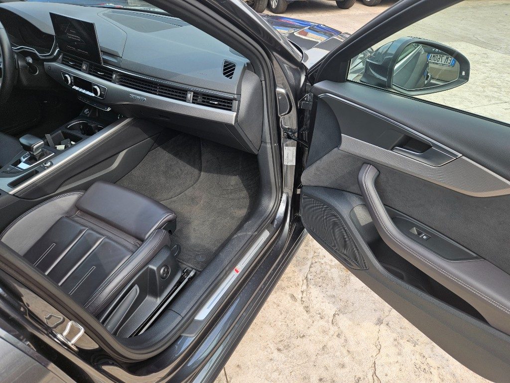 AUDI A4 Avant 40 TDI quattro S tronic S line edition - 22
