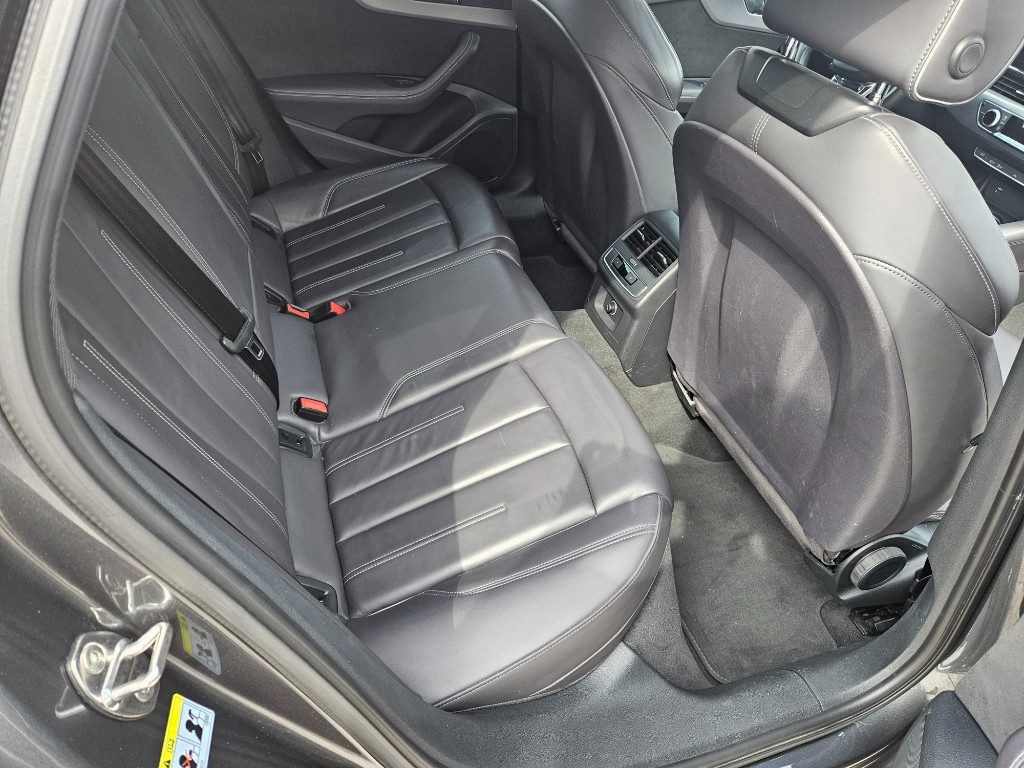 AUDI A4 Avant 40 TDI quattro S tronic S line edition - 23