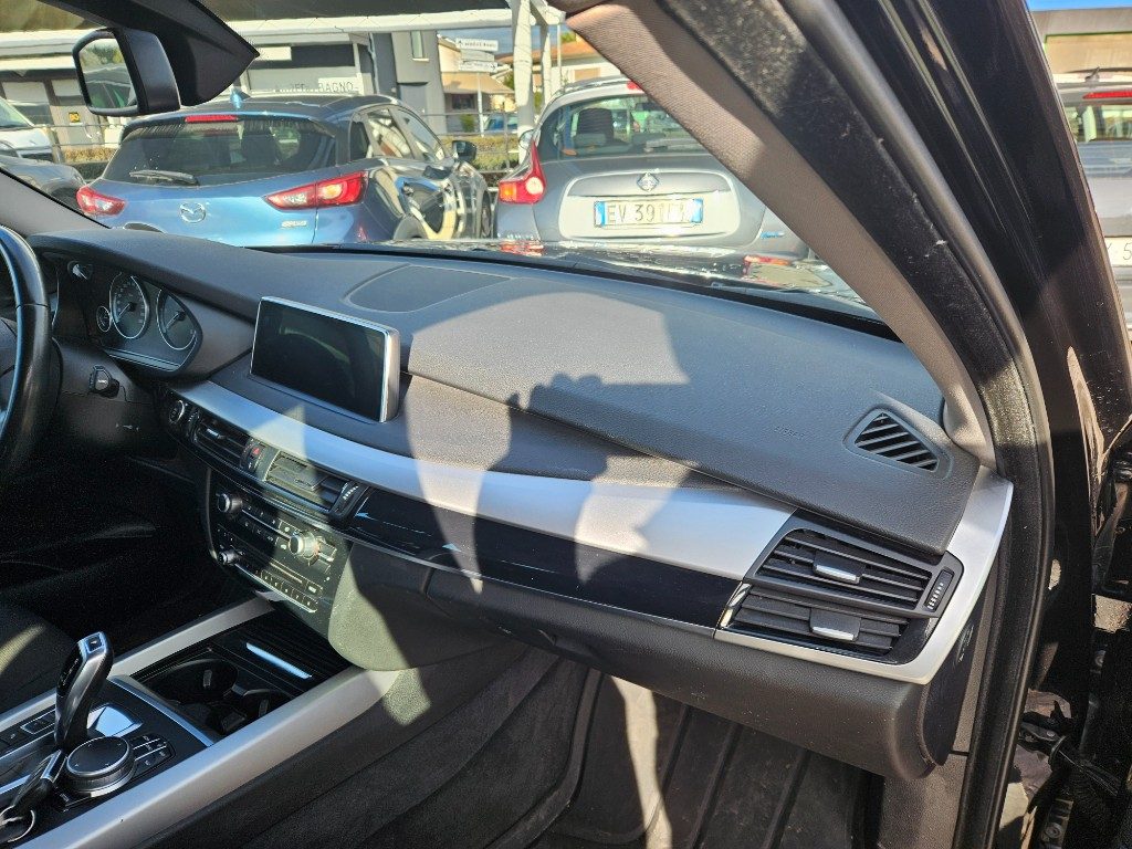 BMW X5 XDrive25d Business - 13