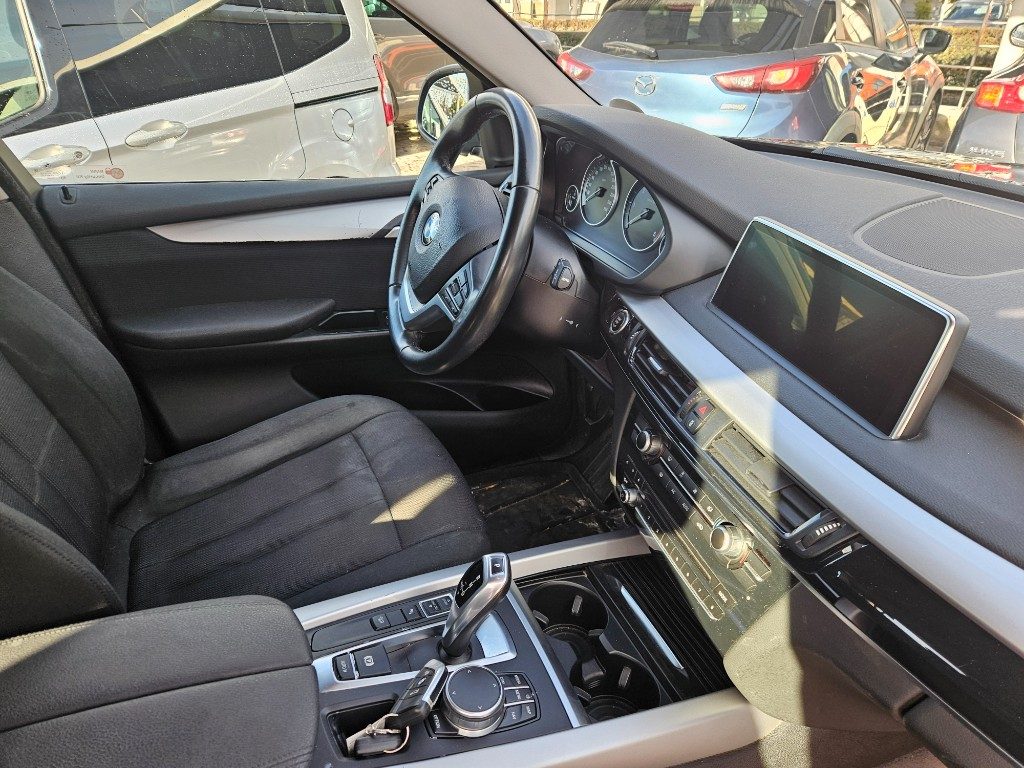 BMW X5 XDrive25d Business - 14