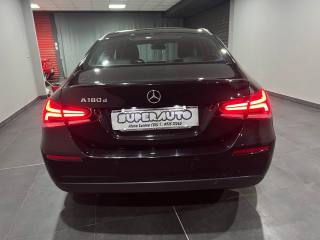 MERCEDES-BENZ A 180 usata, con Airbag
