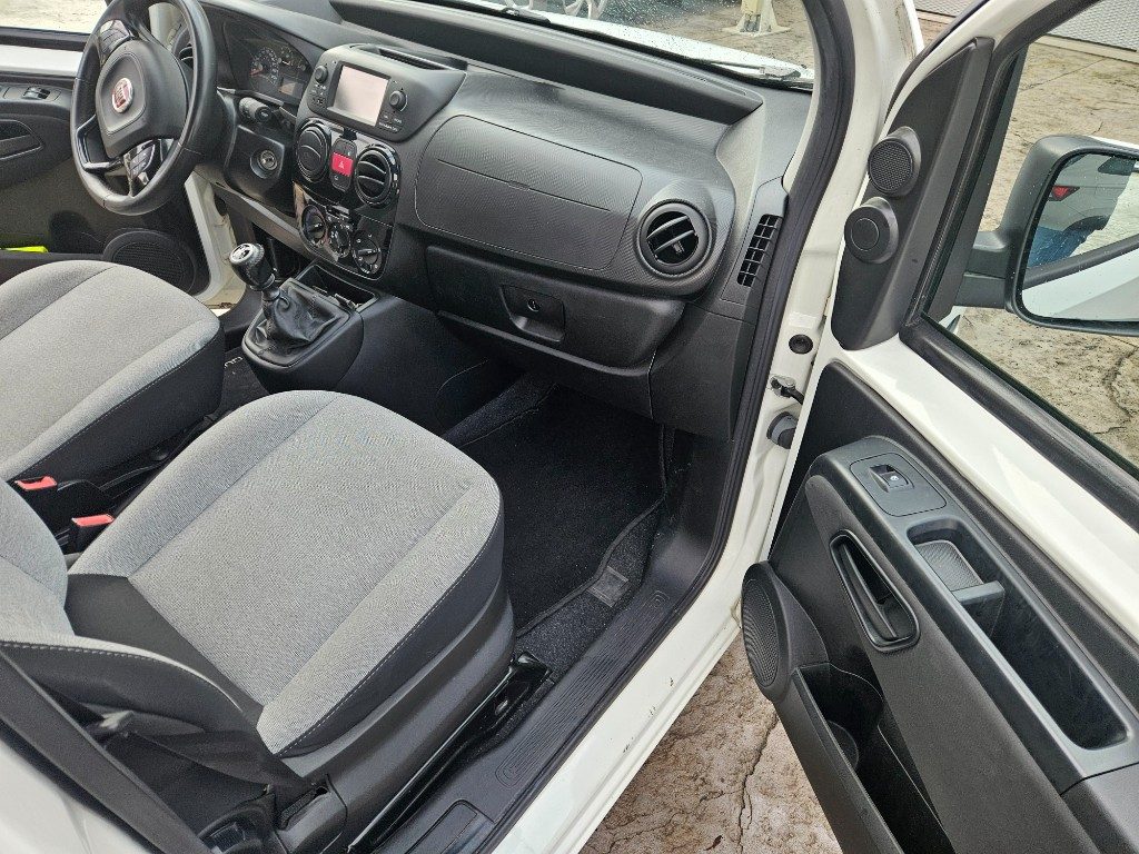 FIAT Qubo 1.4 8V 77 CV Lounge Natural Power - 23