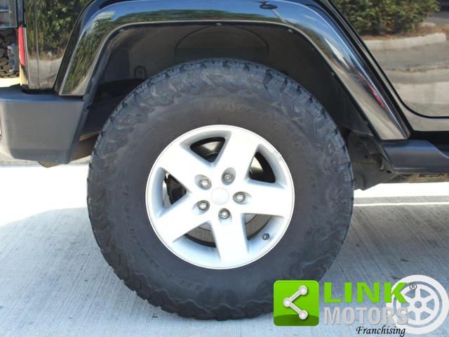 JEEP WRANGLER UNLIMITED 2.8CRD SAHARA / 10.000 - foto 18