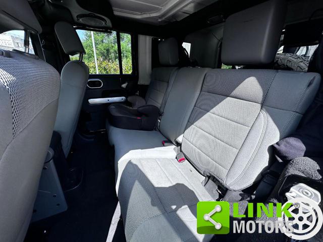 JEEP WRANGLER UNLIMITED 2.8CRD SAHARA / 10.000 - foto 22