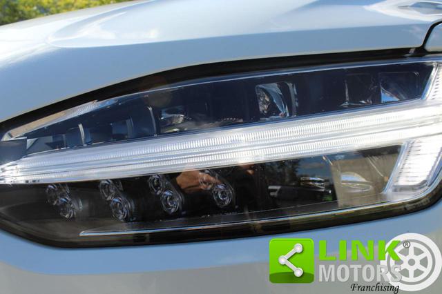 VOLVO XC90 D5 AWD GEARTRONIC 7 POSTI R-DESI - foto 16