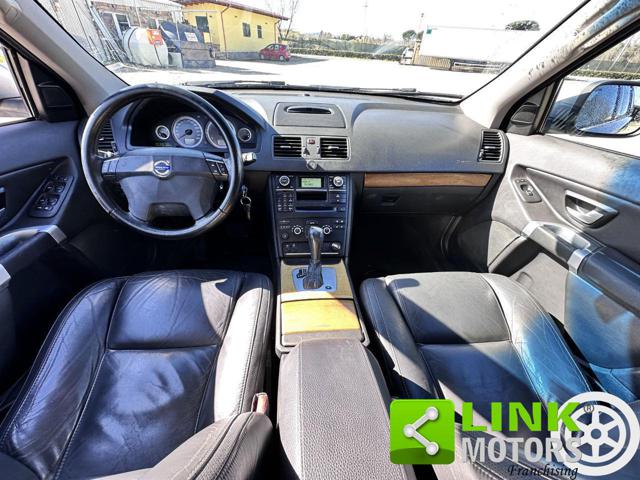 VOLVO XC90 2.4 D5 / AUTOMATICA / AWD / EXEC - foto 13