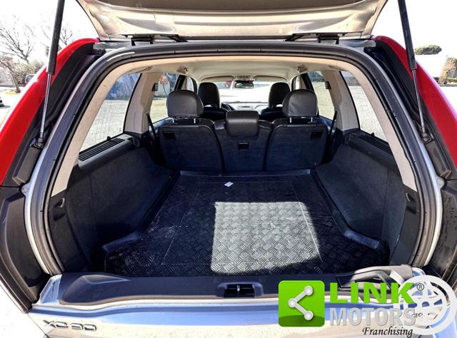 VOLVO XC90 2.4 D5 / AUTOMATICA / AWD / EXEC - foto 16