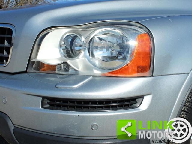VOLVO XC90 2.4 D5 / AUTOMATICA / AWD / EXEC - foto 17