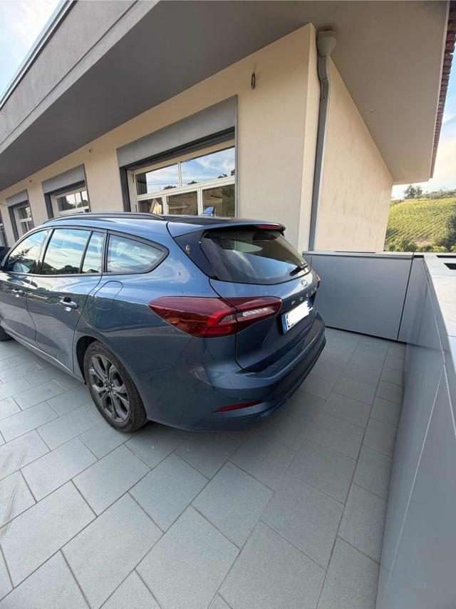 FORD FOCUS WAGON ST-LINE 1.0 ECOBOOST HYBRI - foto 6