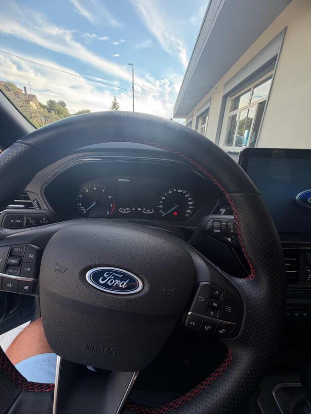 FORD FOCUS WAGON ST-LINE 1.0 ECOBOOST HYBRI - foto 2