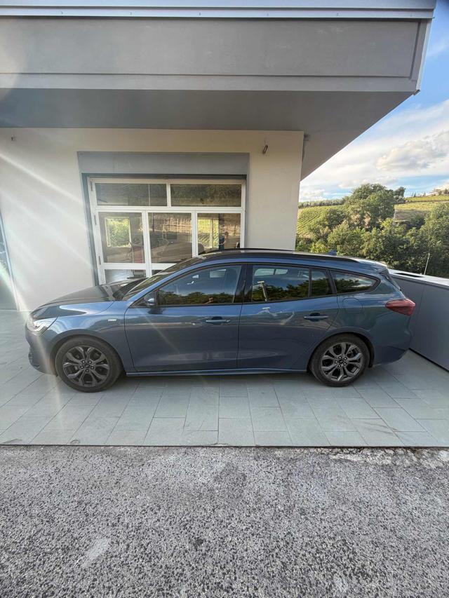 FORD FOCUS WAGON ST-LINE 1.0 ECOBOOST HYBRI - foto 5