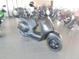 VESPA GTS 300 SuperSport NOTTE