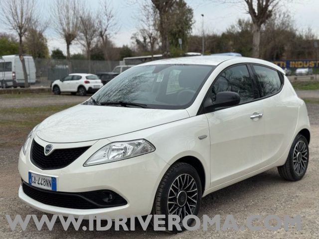 lancia ypsilon 1.2 69 cv 5 porte gold usata