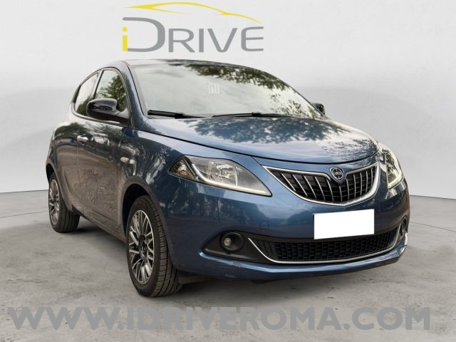 lancia ypsilon 1.0 firefly hybrid gold. usata