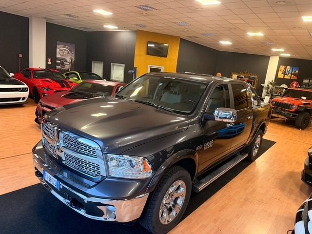 DODGE RAM RAM 1500 5.7 V8 LARAMIE IVA 22%  - foto 4