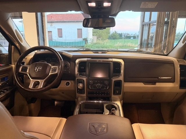 DODGE RAM RAM 1500 5.7 V8 LARAMIE IVA 22%  - foto 10