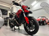 DUCATI Hypermotard 821 Red