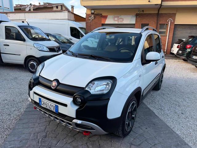 FIAT Panda Cross Elettrica/Benzina 2022 usata, Roma FIAT Panda Cross Elettrica/Benzina 2022 usata, Roma