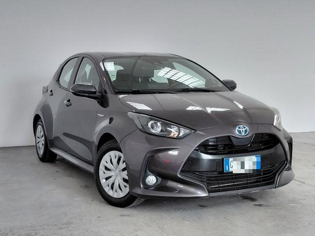 toyota yaris 1.5 hybrid 5 porte business zero pensieri usata