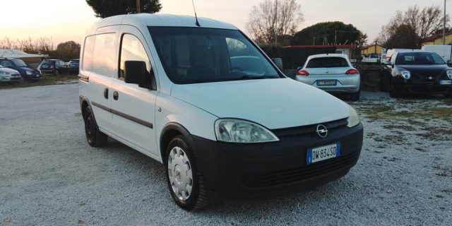 OPEL Combo Benzina/Metano 2009 usata, Forli-Cesena OPEL Combo Benzina/Metano 2009 usata, Forli-Cesena