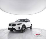 VOLVO XC40 2.0 b3 Plus Dark auto - AUTOCARRO N1
