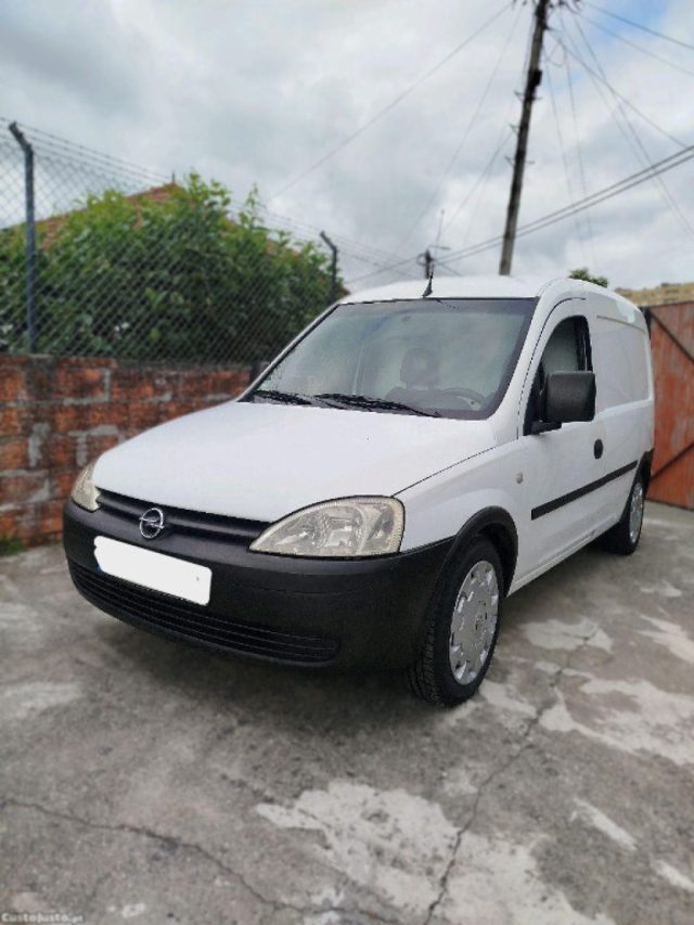 OPEL Combo Benzina/Metano 2009 usata