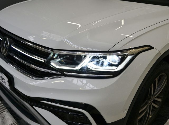 VOLKSWAGEN TIGUAN ALLSPACE 2.0 TDI SCR DSG ELEGANCE 7 POSTI - foto 25