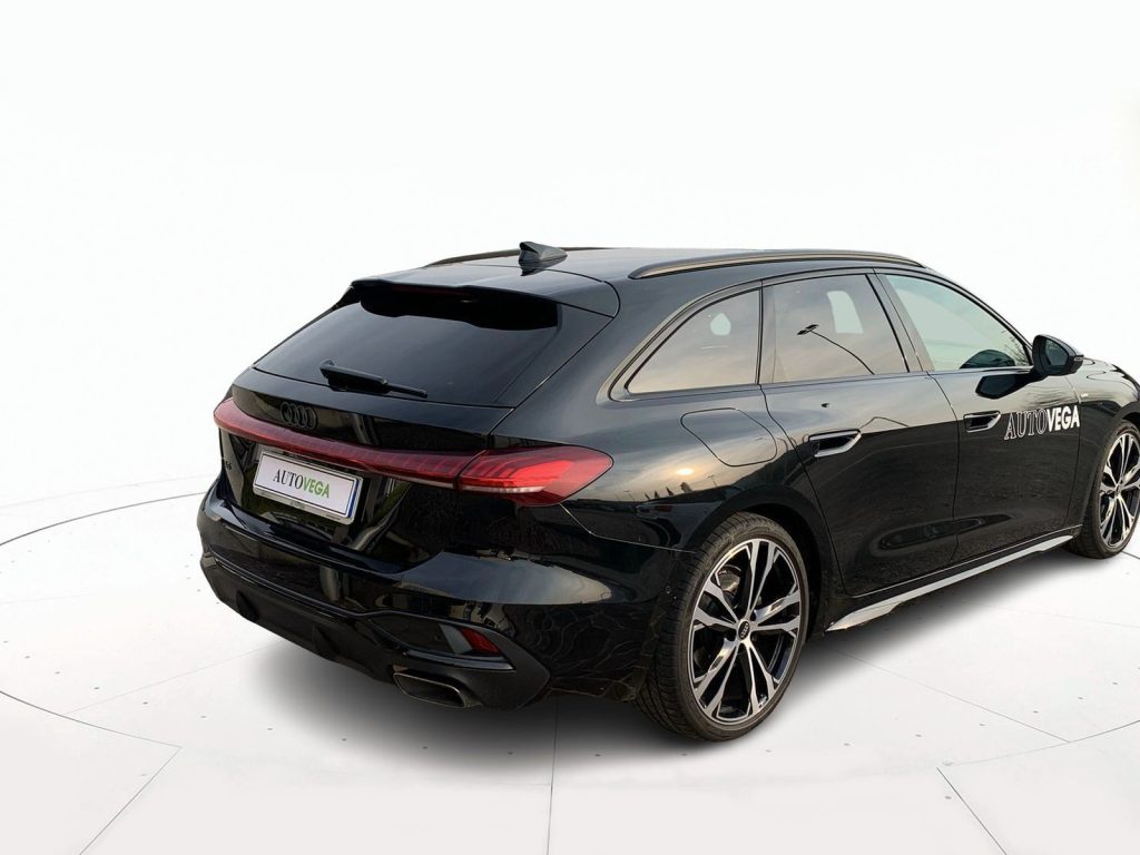 immagine usato AUDI A5 avant 2.0 tfsi s line edition 150cv s-tronic