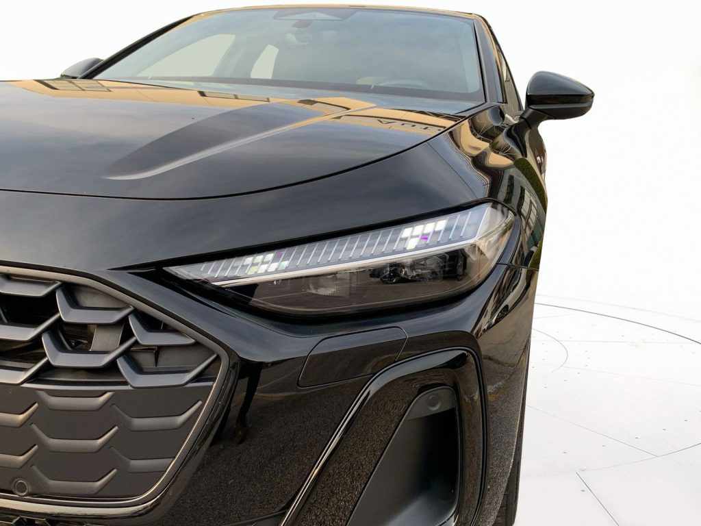 immagine usato AUDI A5 avant 2.0 tfsi s line edition 150cv s-tronic